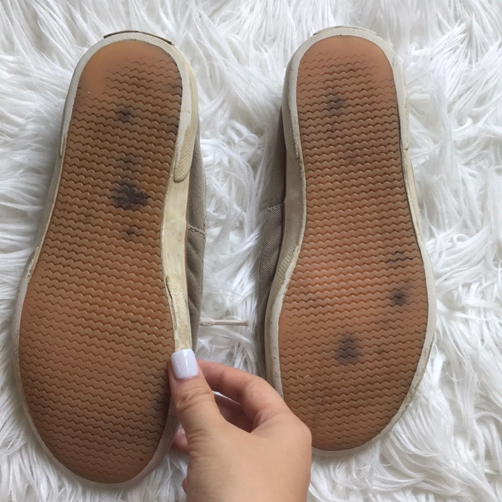 Sperry’s - Picture 2 of 2